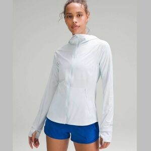 Lululemon Size 12 Mist Over Windbreaker
Powder Blue